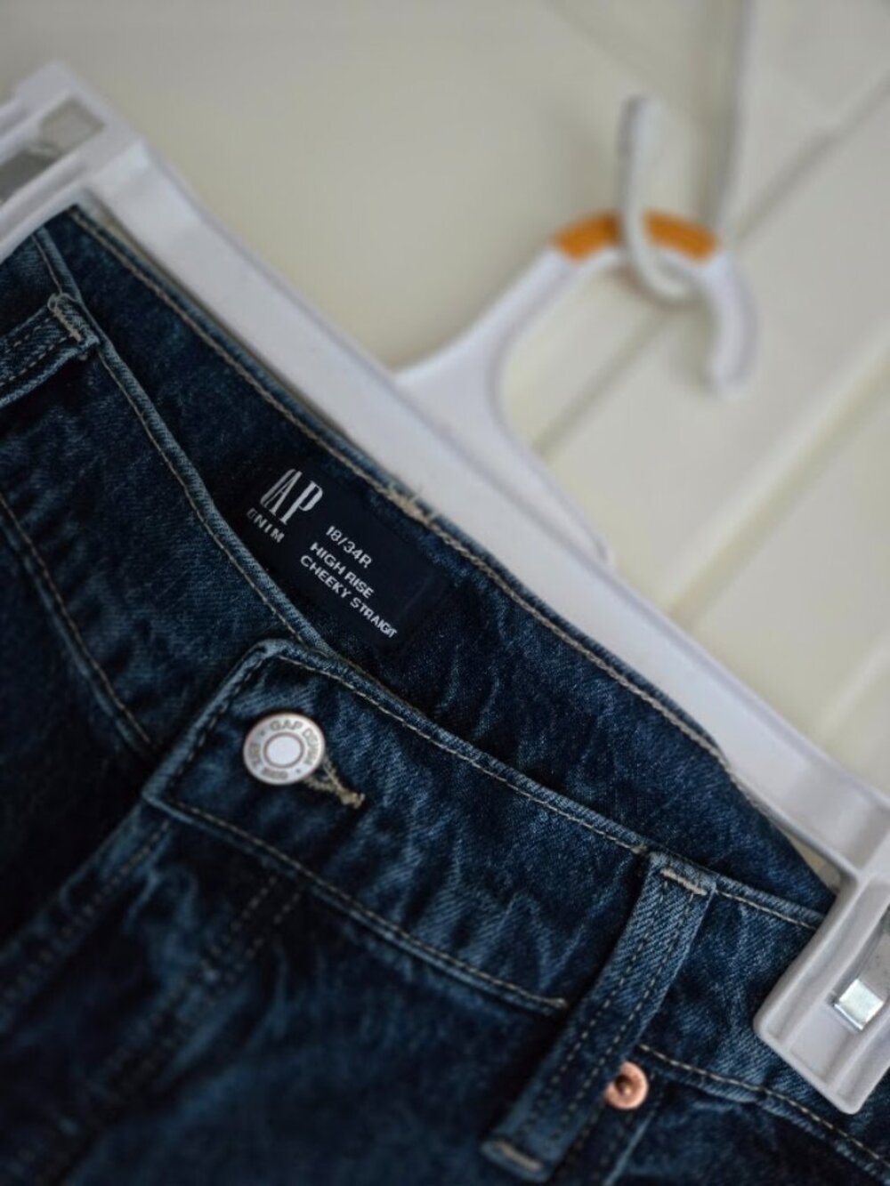 Gap High Rise Cheeky Straight Jeans - Womens 18/  34R - NEW - Picture 4 of 6
